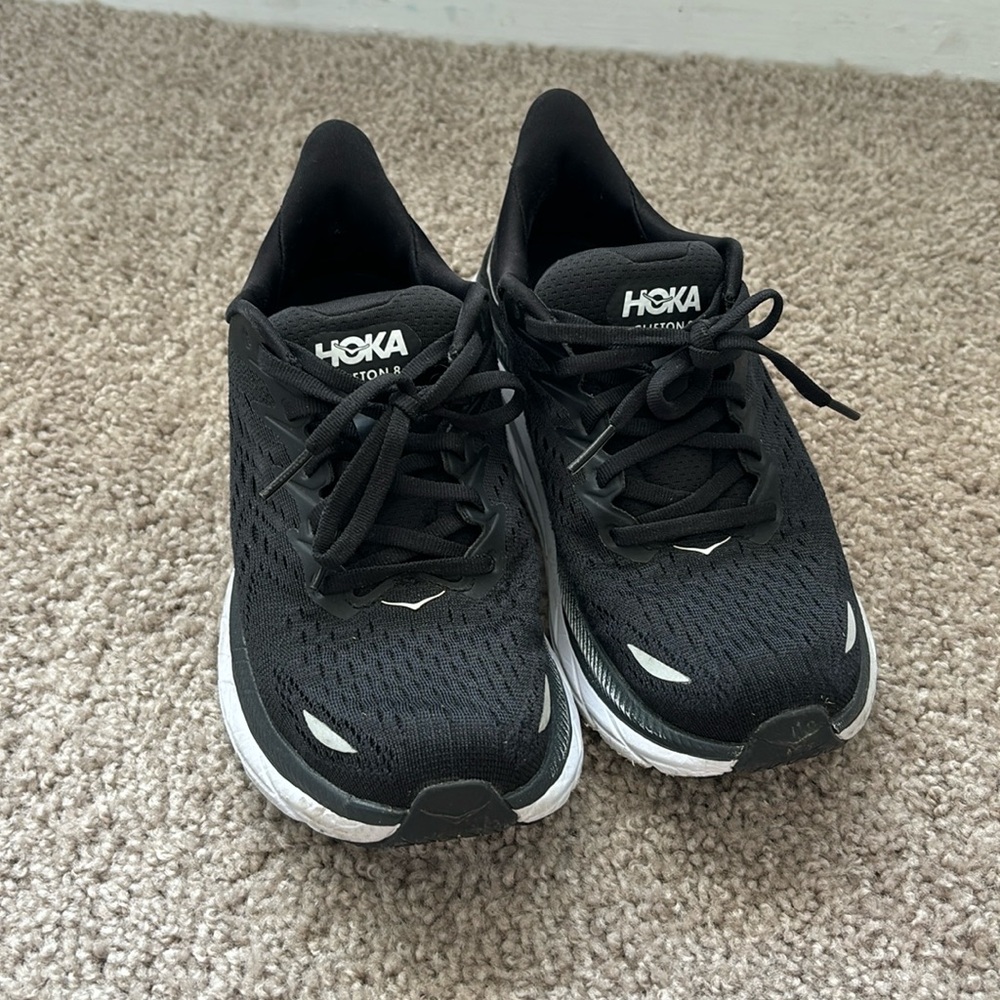 Hoka Clifton 8